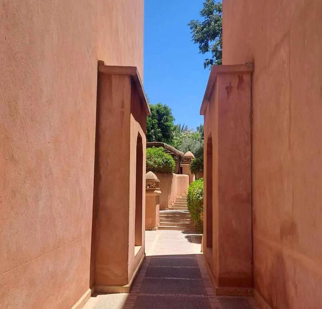 Appartement Avec Piscine Dans Une Belle Residence Privee Marrakesh